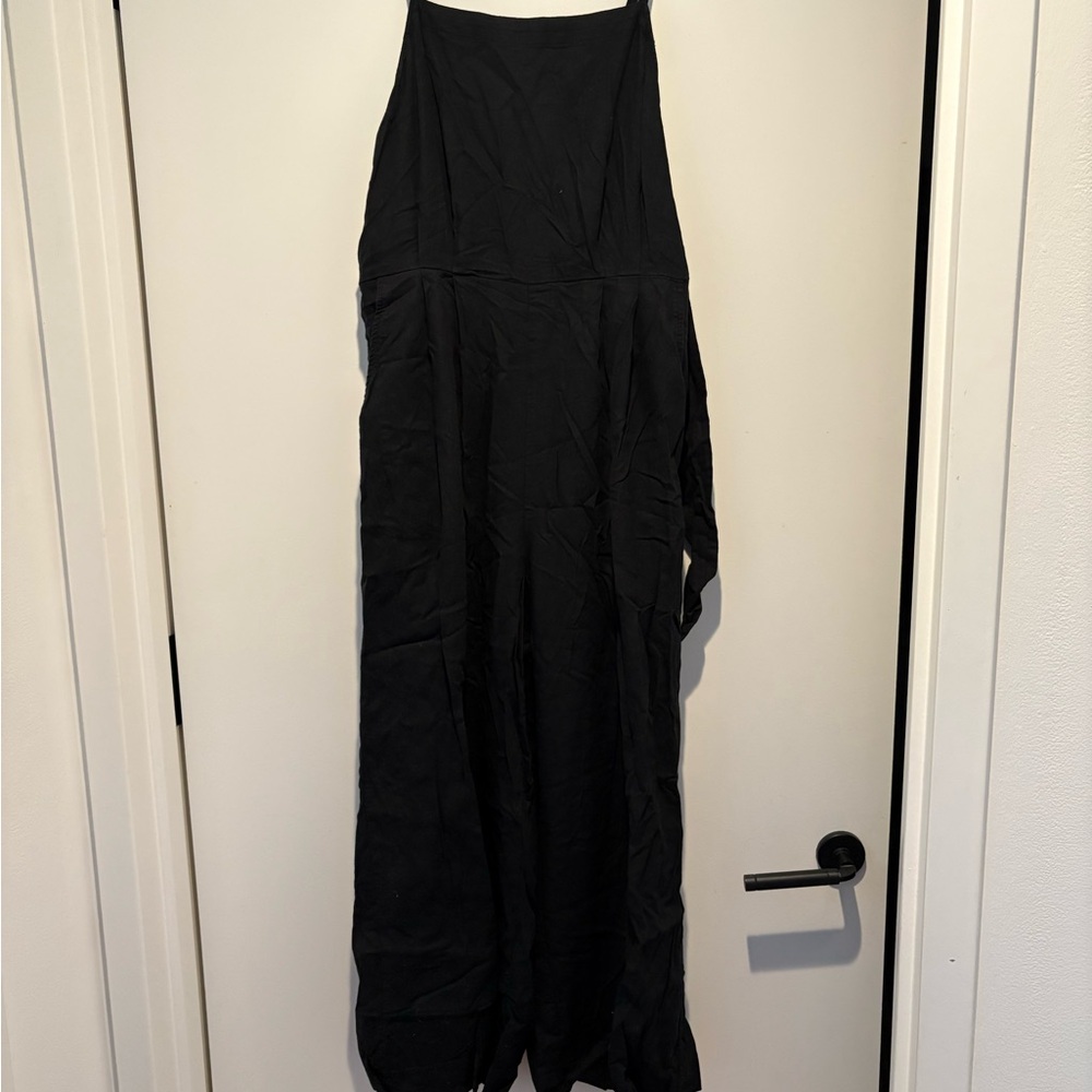 Stylish Black Halter Jumpsuit